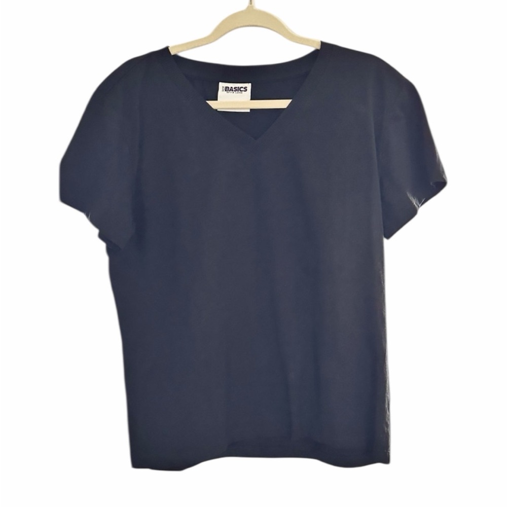 FCT BASICS With Love - Woman’s Short Sleeve Top - Size Large - Pre-Loved
